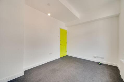 BEDROOMS AND BATHROOMS