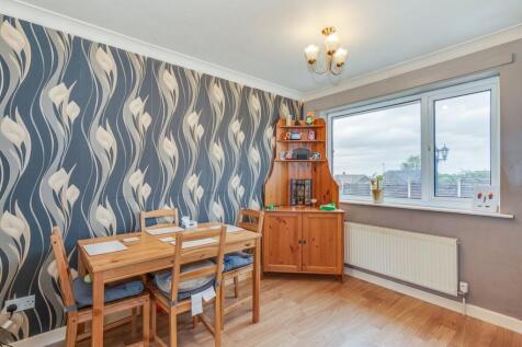 KITCHEN, DINER AND LIVING ROOM