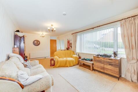 KITCHEN, DINER AND LIVING ROOM