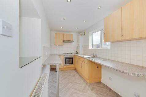 KITCHEN AND DINER/LOUNGE