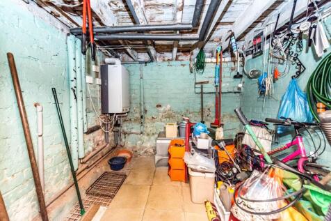 SITTING ROOM/DINING ROOM KITCHEN AND CONVERTED BAS