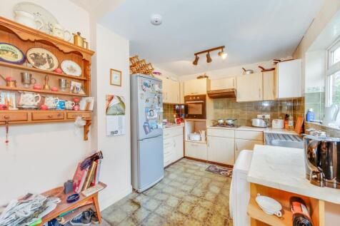 KITCHEN, DINER AND LIVING ROOM