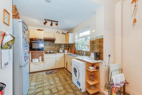 KITCHEN, DINER AND LIVING ROOM