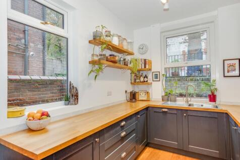 KITCHEN, DINER AND LIVING ROOM