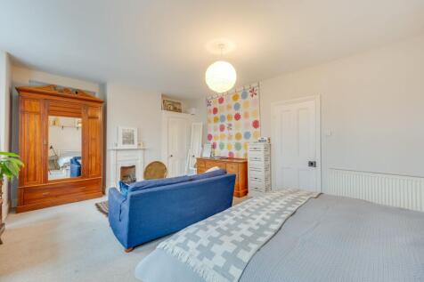 BEDROOMS AND BATHROOMS