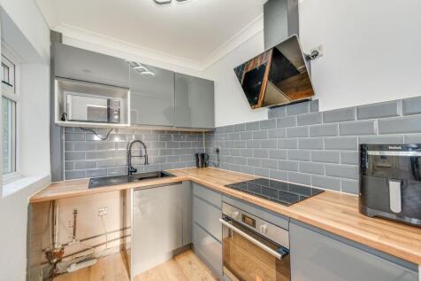 KITCHEN, DINING ROOM AND LOUNGE