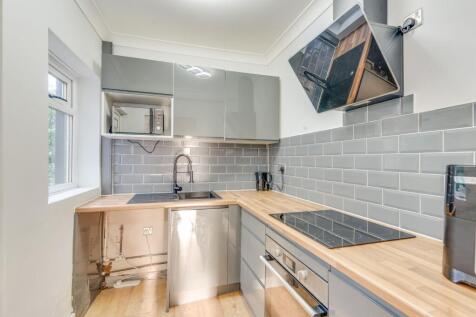 KITCHEN, DINING ROOM AND LOUNGE