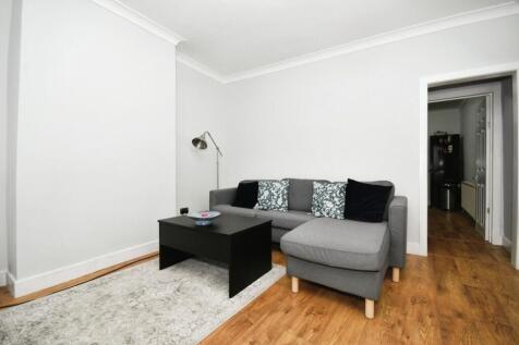 KITCHEN, DINING ROOM AND LOUNGE