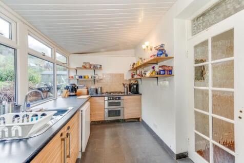 KITCHEN, DINER AND LIVING ROOM