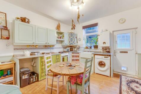 KITCHEN/DINER AND LIVING ROOM