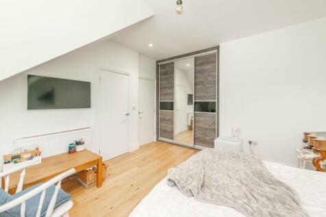 BEDROOMS AND BATHROOMS