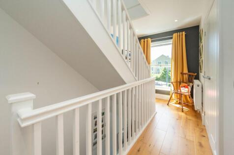 ENTRANCE HALLWAY WAY AND LANDINGS