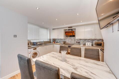 KITCHEN/DINER AND LIVING ROOM