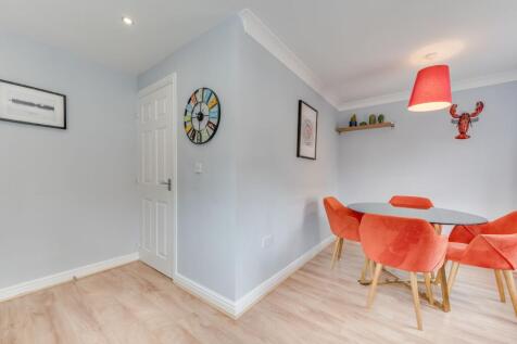 KITCHEN, DINER AND LIVING ROOM
