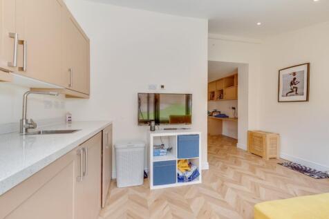 EXTENDED GROUND FLOOR
