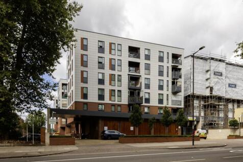 6567 Stamford Hill 18.jpg