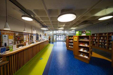 Uxbridge Library 56.jpg