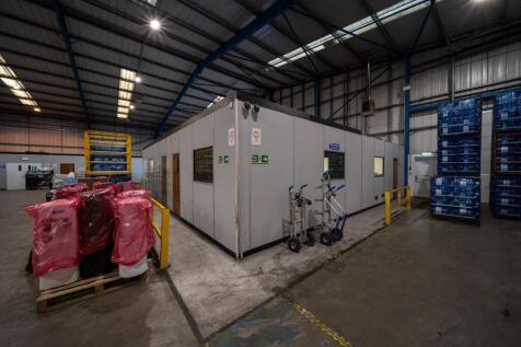 UNITS 1314 MELLISH INDUSTRIAL ESTATE_13.jpg
