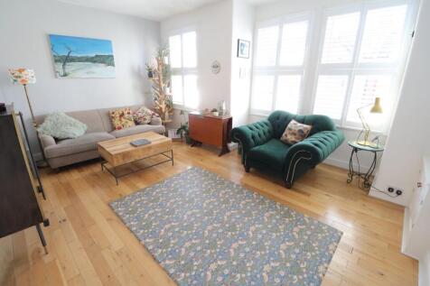 Reception Room (2)