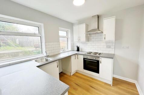 Kitchen pic 1.jpg