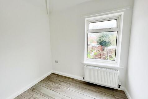 Bedroom 3.jpg