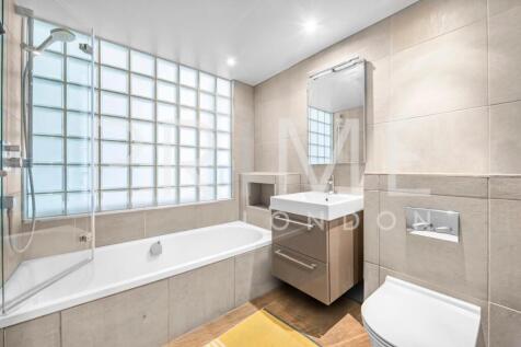 BATHROOM1JOI (1).jpg
