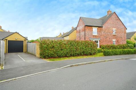 Driveway/Garage