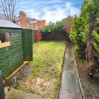 3d884463-garden.jpg