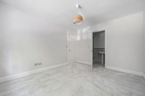 1319012-11-686b95...
