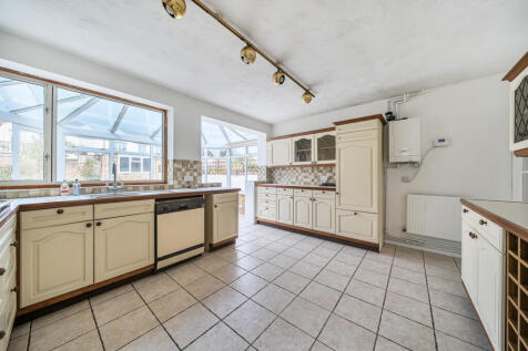 1361905-8-68dd1d0...