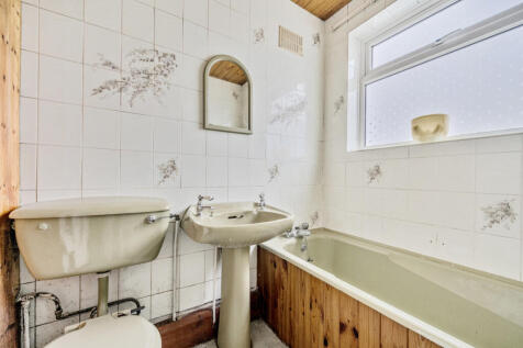 1369095-7-68f252f...