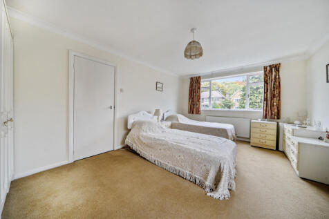 1364971-19-68efa9...