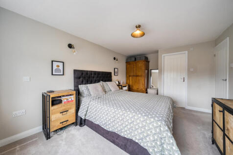 1374298-18-6904a0...