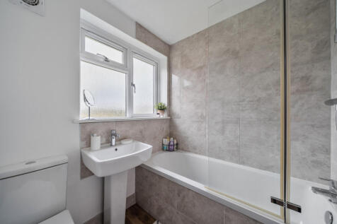 1374298-15-6904a0...