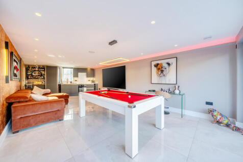 1375468-13-690a26...