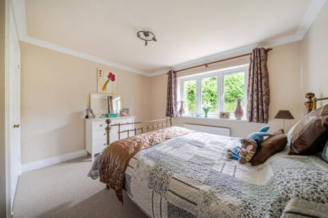 1372262-26-690209...