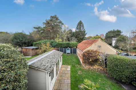 1375848-8-690cbac...