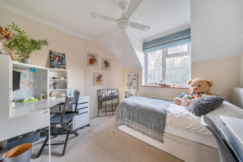 1381989-17-691b6f...