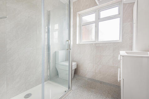 8 Downstairs shower