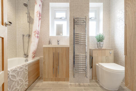 15 west end bathroom