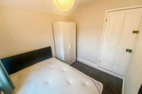 Bedroom Four (2)