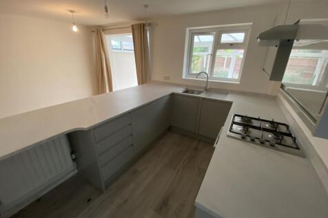 20200612_170336848_i