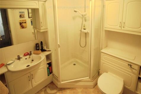 Main Shower Room