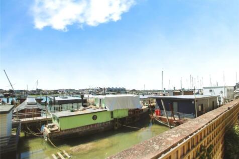 View Yatch Club