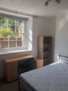 GardenFlat37Whatley Bedroom2
