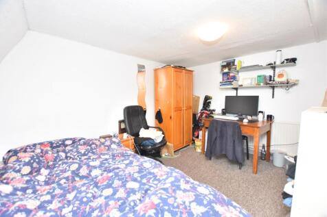 Room 7 (2)