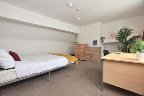 Room 8 (2)