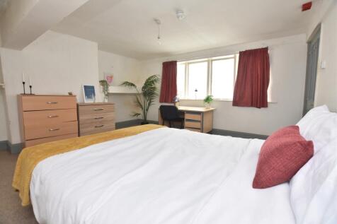 Room 8 (3)