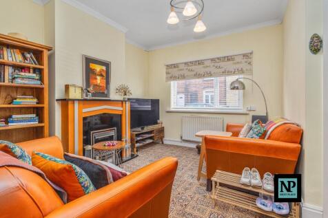Lounge Dining Room