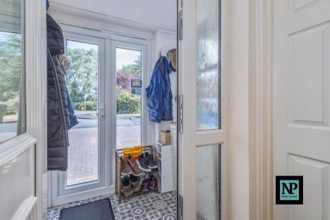 Entrance Porch &amp; Hallway